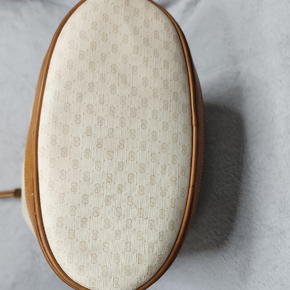 Gucci Vintage Micro GG bucket bag - Picture 4 of 9